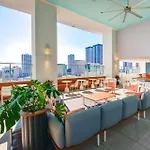Exclusive Condo W Beautiful City Views And Full Amenities!