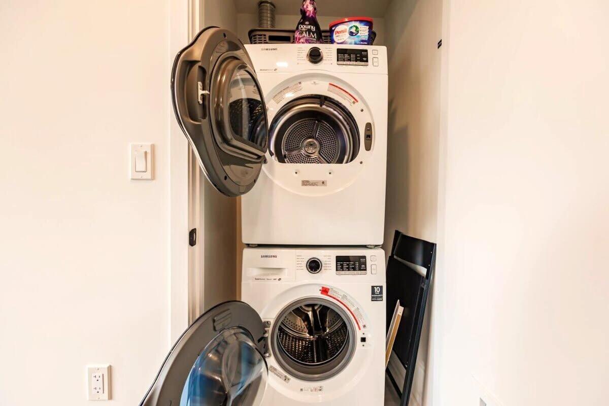 Exclusive W Beautiful Views And Full Amenities! Apartment *